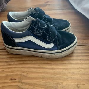 🎄Boys Old Skool Vans Velcro (SZ 11 kids)